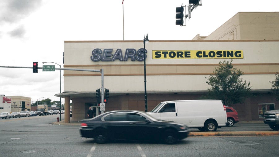 Sears storefront closing down